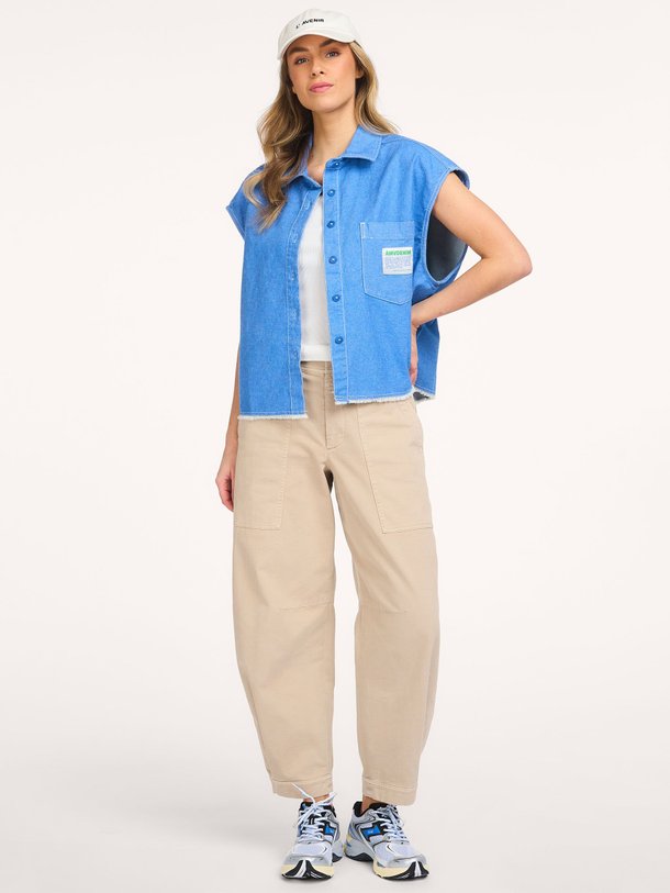 Ontdek de Pusway denim oversized gilet van American Vintage in de kleur Blauw bij Orangebag. Op werkdagen voor 21:45 besteld, morgen in huis.