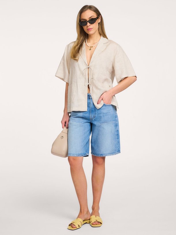 Ontdek de Elaine linnen top van The Lola Club in de kleur Zand bij Orangebag. Op werkdagen voor 21:45 besteld, morgen in huis.