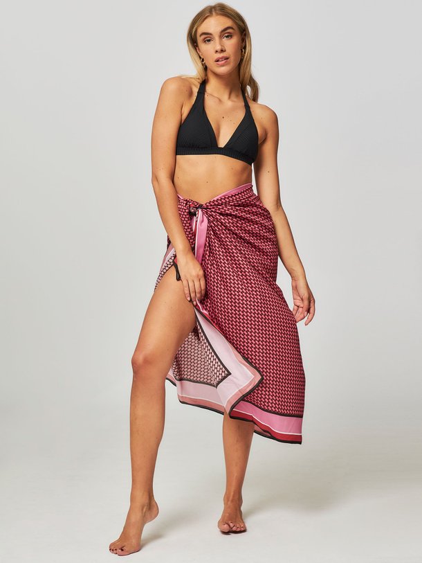 Ontdek de Caviar voorgevormde bikinitop met structuur van Cyell in de kleur zwart bij Orangebag. Op werkdagen voor 21:45 besteld, morgen in huis.