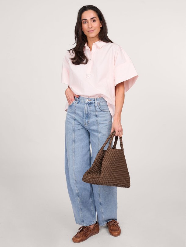 Ontdek de Cairn katoenen top van Bellerose in de kleur lichtroze bij Orangebag. Op werkdagen voor 21:45 besteld, morgen in huis.