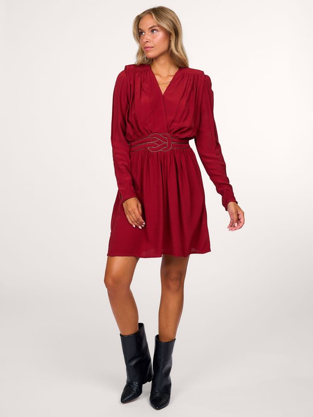 Ontdek de Gimmick viscose jurk van Louizon in de kleur bordeauxrood bij Orangebag. Op werkdagen voor 21:45 besteld, morgen in huis.