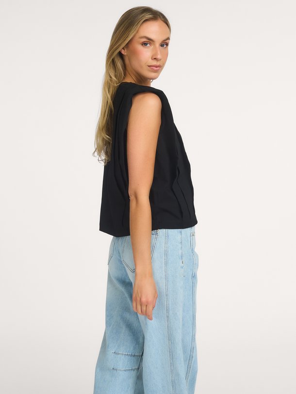Ontdek de Zelli katoenen top van Co'Couture in de kleur Zwart bij Orangebag. Op werkdagen voor 21:45 besteld, morgen in huis.