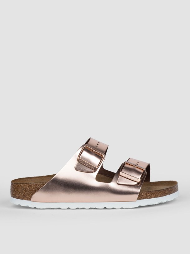Ontdek de Arizona lederen big buckle metallic slippers van Birkenstock in de kleur rosé bij Orangebag. Op werkdagen voor 21:45 besteld, morgen in huis.