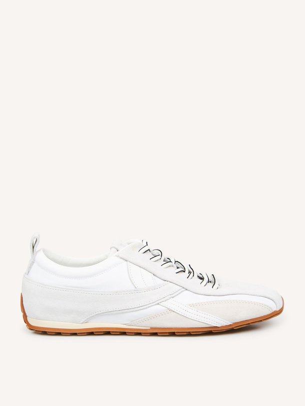 Ontdek de Tb.304 suède sneakers van Alohas in de kleur Wit bij Orangebag. Op werkdagen voor 21:45 besteld, morgen in huis.