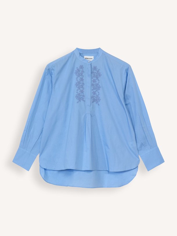 Ontdek de Emile katoenen top van Antik Batik in de kleur blauw bij Orangebag. Op werkdagen voor 21:45 besteld, morgen in huis.