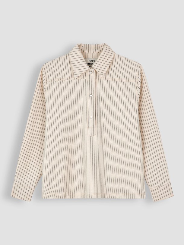 Ontdek de Josua organic cotton top met krijtstreep van Mads Norgaard in de kleur off-white bij Orangebag. Op werkdagen voor 21:45 besteld, morgen in huis.
