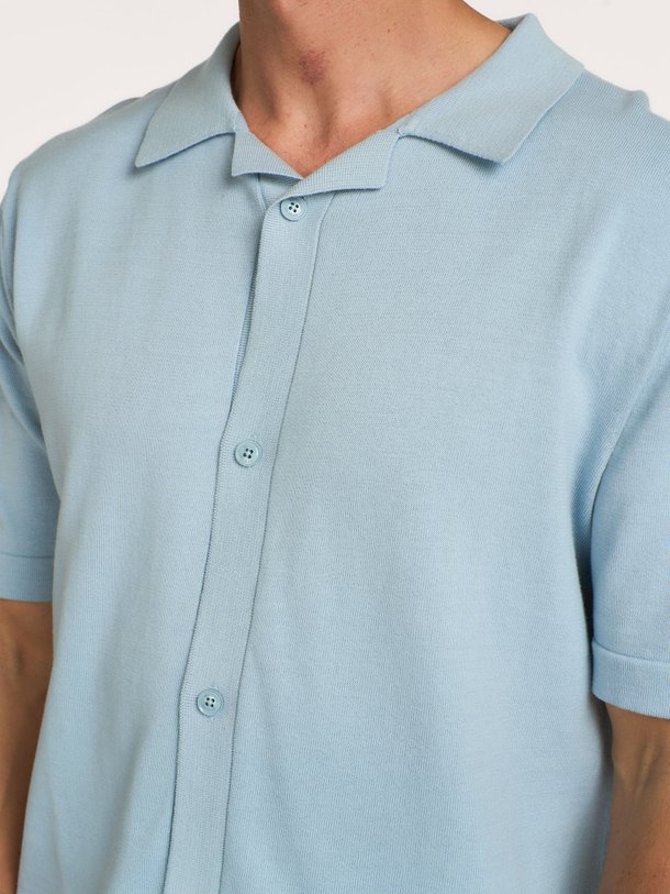 Butcher Of Blue Clifden Knit Shirt Ontdek de Clifden Knit Shirt van Butcher of Blue bij Orangebag. Op werkdagen voor 21:45 besteld, morgen in huis.