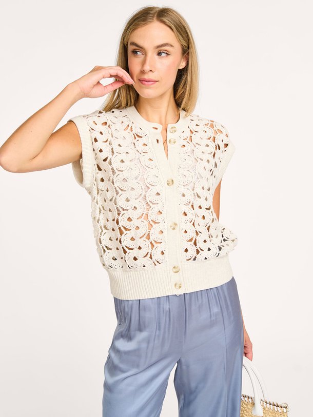 Ontdek de Coralie katoenmix vest van Second Female in de kleur ecru bij Orangebag. Op werkdagen voor 21:45 besteld, morgen in huis.