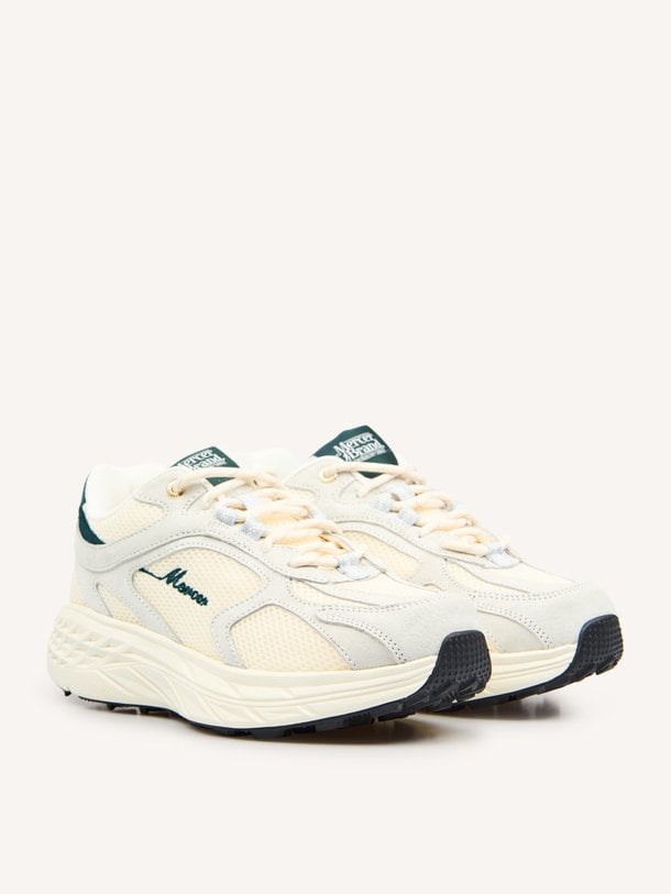 Ontdek de The Re-Run Max Evo suede sneakers met mesh van Mercer Amsterdam in de kleur Ecru bij Orangebag. Op werkdagen voor 21:45 besteld, morgen in huis.