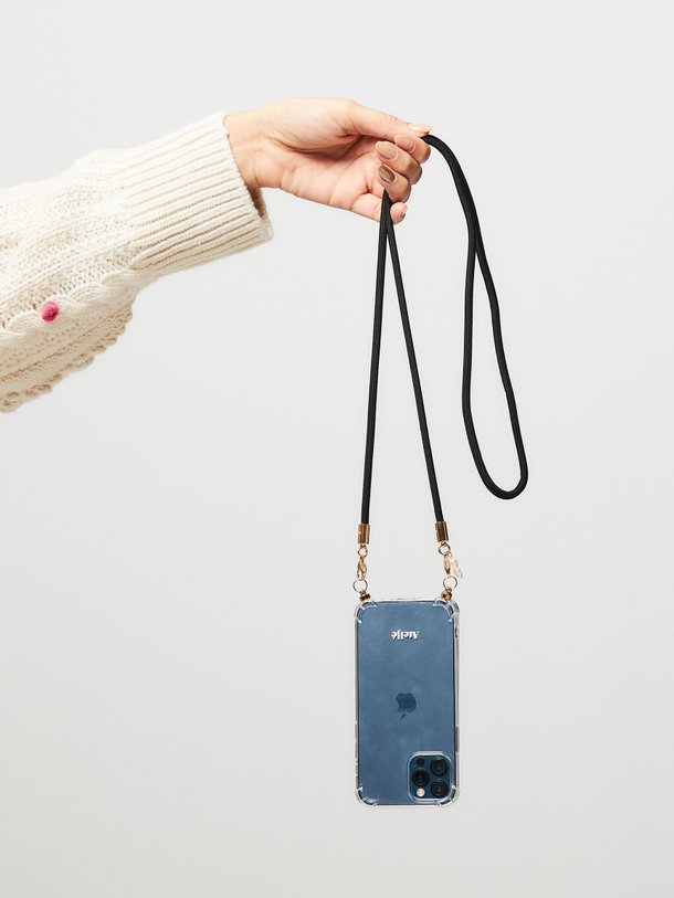 Ontdek de Midnight Crossbody phone cord van Ateljé in de kleur zwart bij Orangebag. Op werkdagen voor 21:45 besteld, morgen in huis.