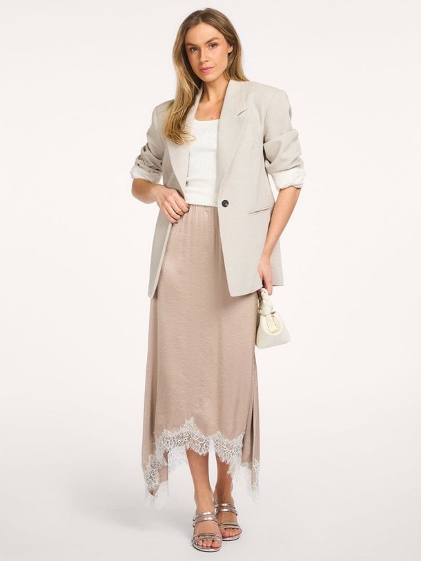 Ontdek de Idun viscosemix rok van Co'Couture in de kleur Beige bij Orangebag. Op werkdagen voor 21:45 besteld, morgen in huis.