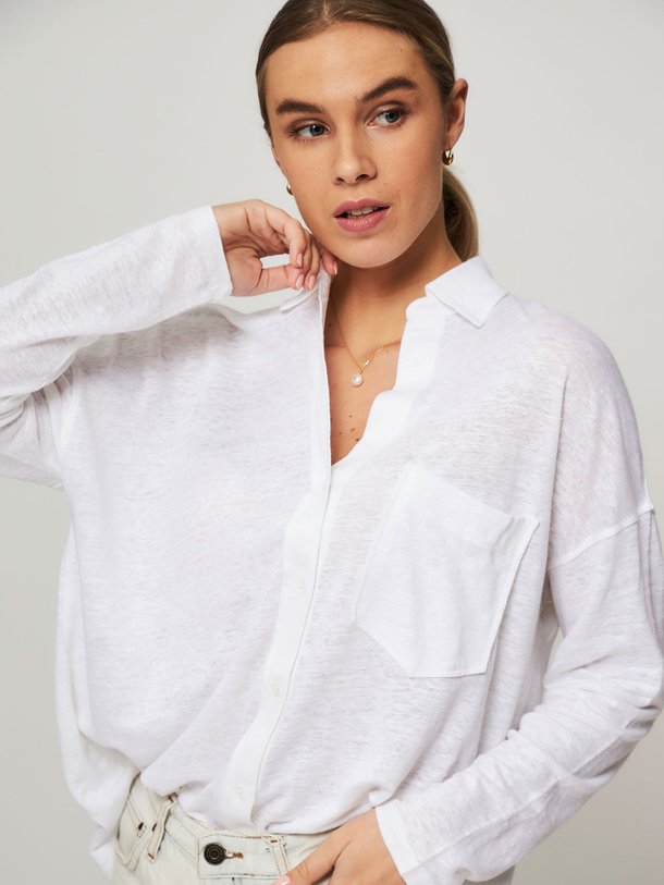 Ontdek de Linnenmix slub blouse van Majestic Filatures in de kleur wit bij Orangebag. Op werkdagen voor 21:45 besteld, morgen in huis.