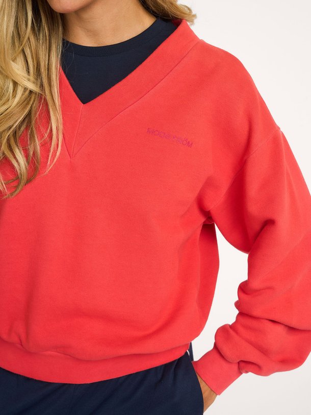 Ontdek de Ultra organic cotton sweater met logo van Modstrom in de kleur Oranje bij Orangebag. Op werkdagen voor 21:45 besteld, morgen in huis.