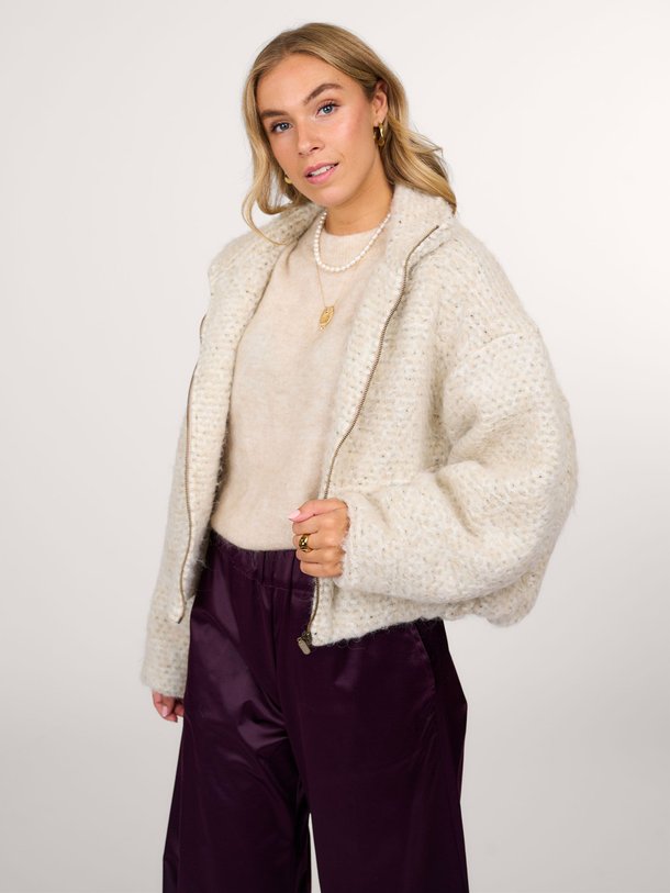 Ontdek de Billy katoen/wolmix gemêleerde bomberjack van Sea Me Happy in de kleur zand bij Orangebag. Op werkdagen voor 21:45 besteld, morgen in huis.