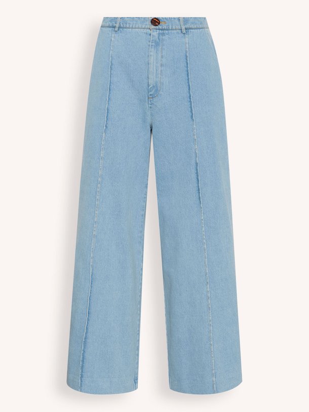 Ontdek de Vella high waist loose fit non-stretch jeans van Gestuz in de kleur lichtblauw bij Orangebag. Op werkdagen voor 21:45 besteld, morgen in huis.