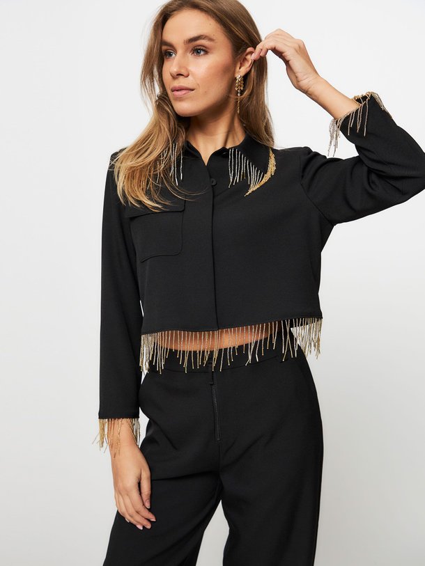 Ontdek de Lilou geweven cropped jasje met franjes van Hofmann Copenhagen in de kleur zwart bij Orangebag. Op werkdagen voor 21:45 besteld, morgen in huis.