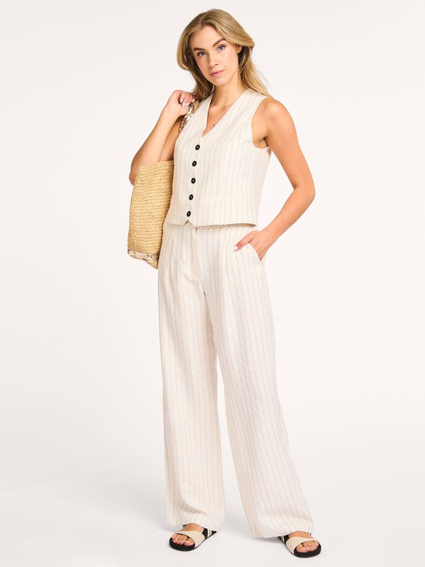 Ontdek de Lyocellmix broek met krijtstreep van Yaya in de kleur off-white bij Orangebag. Op werkdagen voor 21:45 besteld, morgen in huis.