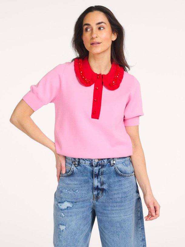 Ontdek de Jewelry viscosemix polo top van Essentiel Antwerp in de kleur Roze bij Orangebag. Op werkdagen voor 21:45 besteld, morgen in huis.