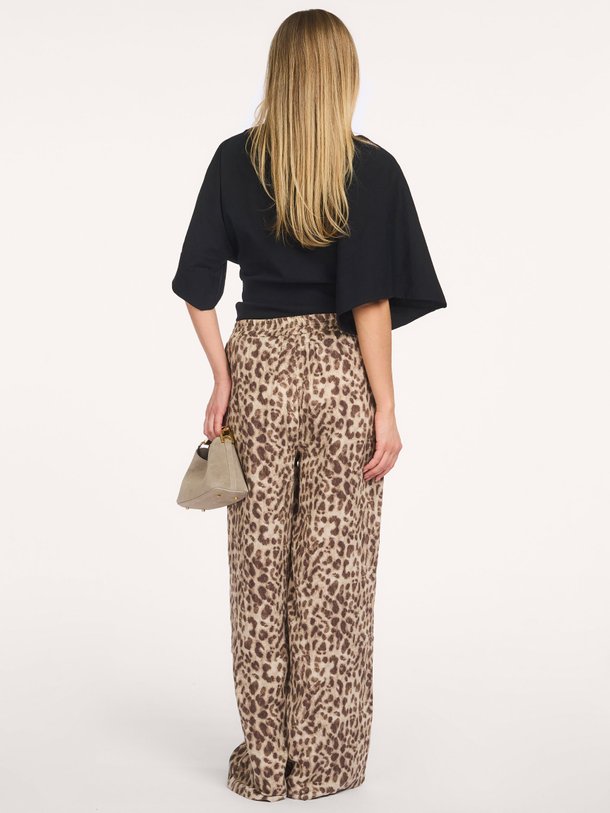Ontdek de ladies woven sporty animal pants van Alix The Label bij Orangebag. Op werkdagen voor 21:45 besteld, morgen in huis.