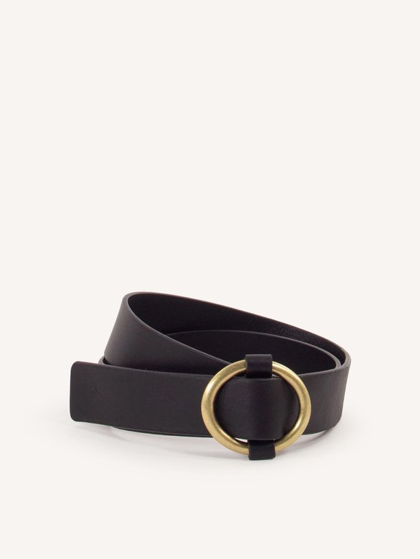 Ontdek de Tisao lederen riem van Sessun in de kleur Zwart bij Orangebag. Op werkdagen voor 21:45 besteld, morgen in huis.