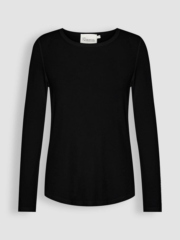 Ontdek de Modal top van My Essential Wardrobe in de kleur zwart bij Orangebag. Op werkdagen voor 21:45 besteld, morgen in huis.