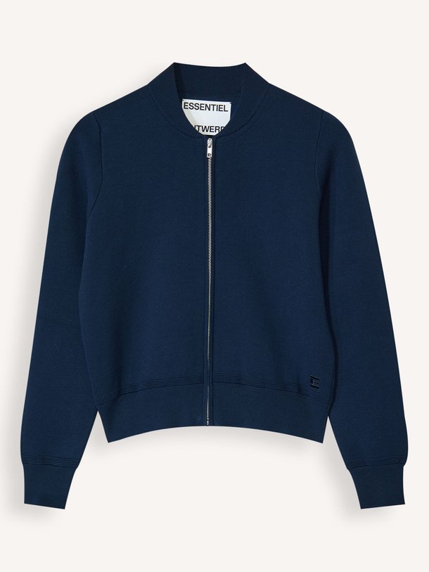 Ontdek de Jantastic viscosemix vest van Essentiel Antwerp in de kleur Donkerblauw bij Orangebag. Op werkdagen voor 21:45 besteld, morgen in huis.