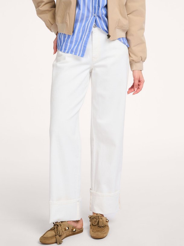 Ontdek de Mid waist loose fit jeans van Summum in de kleur Wit bij Orangebag. Op werkdagen voor 21:45 besteld, morgen in huis.