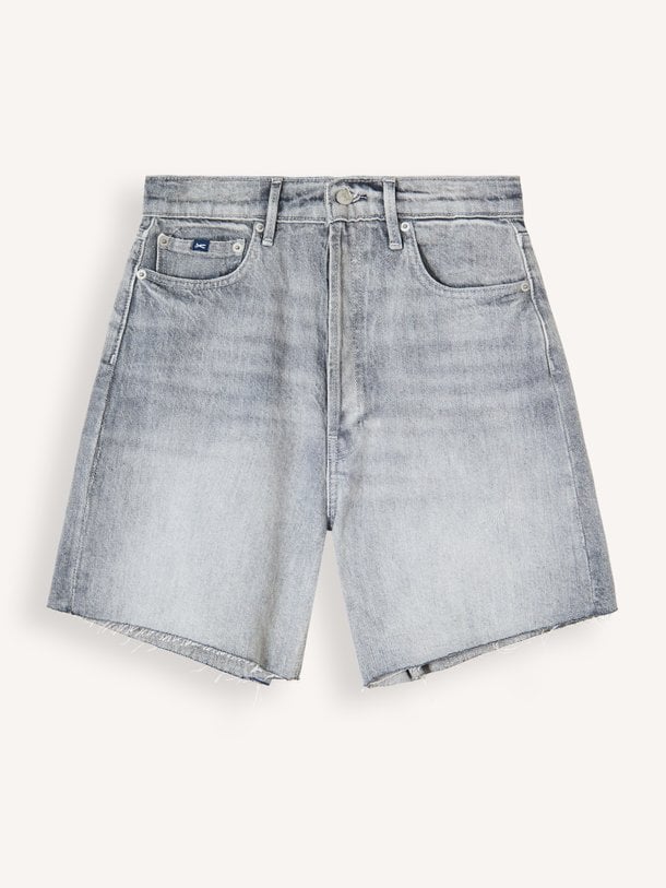 Ontdek de SATCHIKO SHORT R 043 van Denham bij Orangebag. Op werkdagen voor 21:45 besteld, morgen in huis.