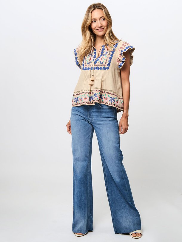 Ontdek de Ramona viscose/katoenmix top met borduursel van Sea New York in de kleur zand bij Orangebag. Op werkdagen voor 21:45 besteld, morgen in huis.