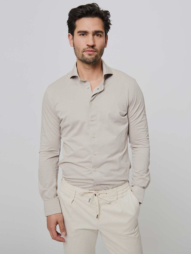 Ontdek de Japanese knitted overhemd van Profuomo in de kleur beige bij Orangebag. Op werkdagen voor 21:45 besteld, morgen in huis.