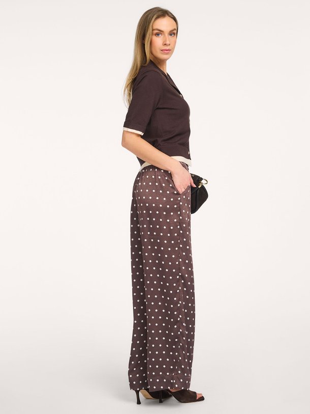 Ontdek de Sebba geweven broek met stippen van Neo Noir in de kleur Donkerbruin bij Orangebag. Op werkdagen voor 21:45 besteld, morgen in huis.