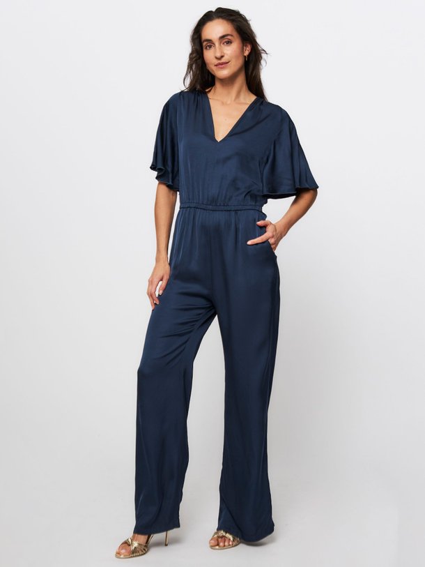 Ontdek de Sanila viscose jumpsuit van La Fee Maraboutee in de kleur donkerblauw bij Orangebag. Op werkdagen voor 21:45 besteld, morgen in huis.