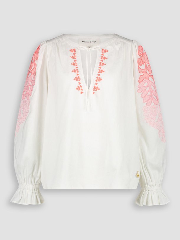 Ontdek de Praia katoenmix top met dessin van Fabienne Chapot in de kleur off-white bij Orangebag. Op werkdagen voor 21:45 besteld, morgen in huis.