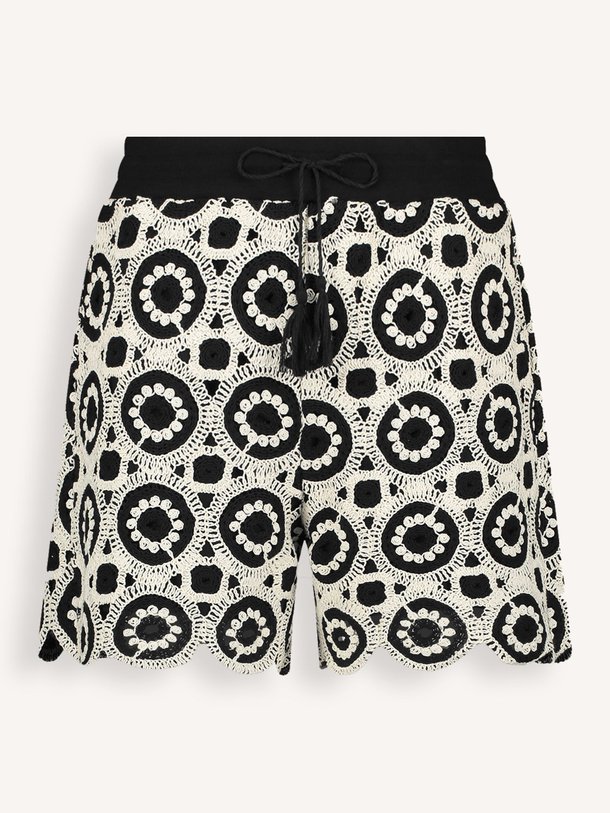 Ontdek de Katoenen short met borduursel van Summum in de kleur zwart bij Orangebag. Op werkdagen voor 21:45 besteld, morgen in huis.