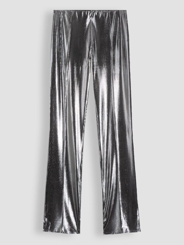 Ontdek de Ivetta geweven flared fit metallic broek van Notes du Nord in de kleur zilverkleur bij Orangebag. Op werkdagen voor 21:45 besteld, morgen in huis.