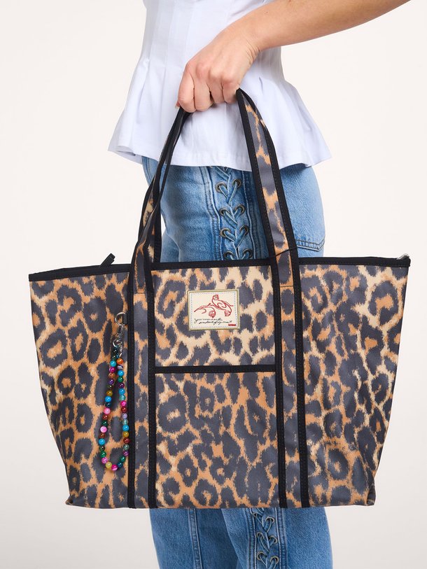 Ontdek de Leopa katoenen leopard shopper van Becksondergaard in de kleur Bruin bij Orangebag. Op werkdagen voor 21:45 besteld, morgen in huis.