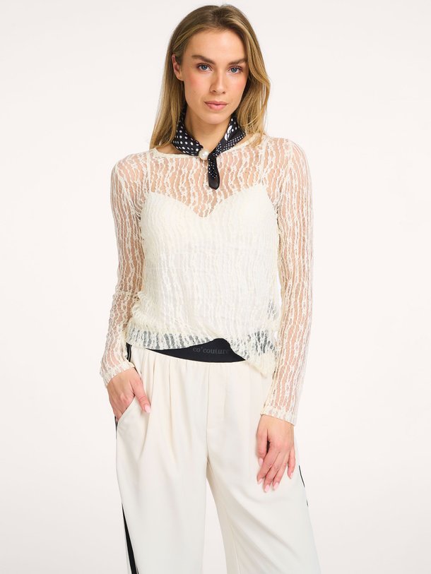 Ontdek de Barb geweven top van Co'Couture in de kleur Off-white bij Orangebag. Op werkdagen voor 21:45 besteld, morgen in huis.