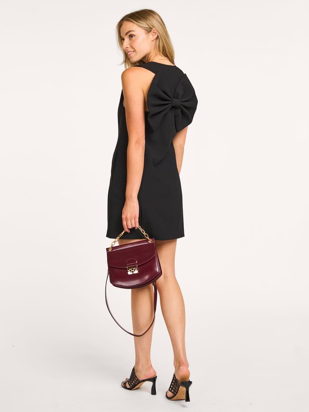 Ontdek de Vola viscosemix jurk van Co'Couture in de kleur zwart bij Orangebag. Op werkdagen voor 21:45 besteld, morgen in huis.