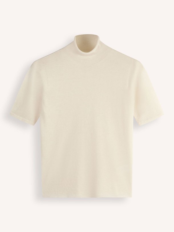 Majestic Filatures M251 Cashmere Top - Off-White Ontdek de M251 Cashmere top van Majestic Filatures in de kleur off-white bij Orangebag. Op werkdagen voor 21:45 besteld, morgen in huis.