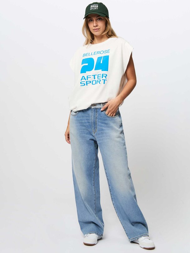 Ontdek de Plomb high waist loose fit non-stretch jeans van Bellerose in de kleur lichtblauw bij Orangebag. Op werkdagen voor 21:45 besteld, morgen in huis.