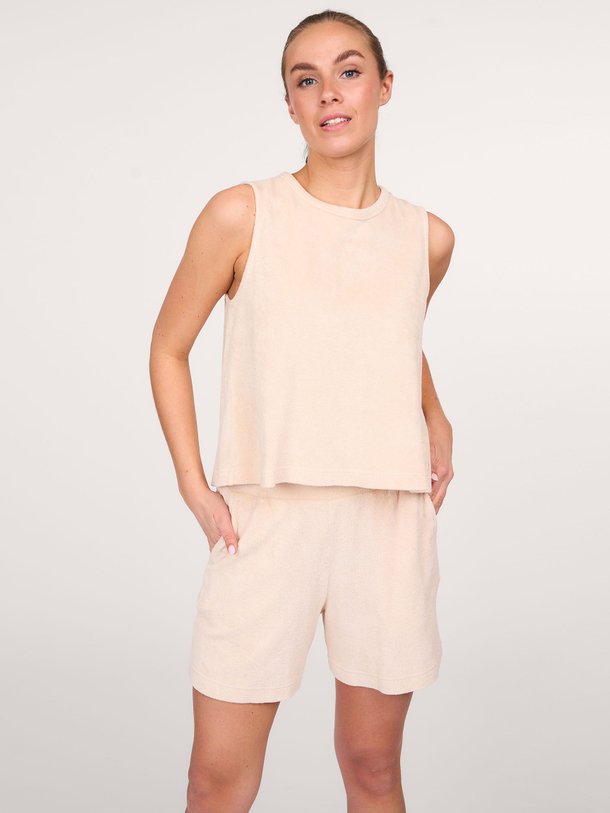 Ontdek de Celosia organic cotton badstof short van Alchemist in de kleur ecru bij Orangebag. Op werkdagen voor 21:45 besteld, morgen in huis.