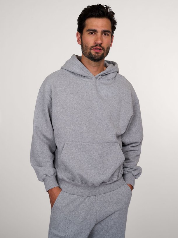 Ontdek de Organic cotton oversized gemêleerde hoodie van Colorful Standard in de kleur grijs bij Orangebag. Op werkdagen voor 21:45 besteld, morgen in huis.