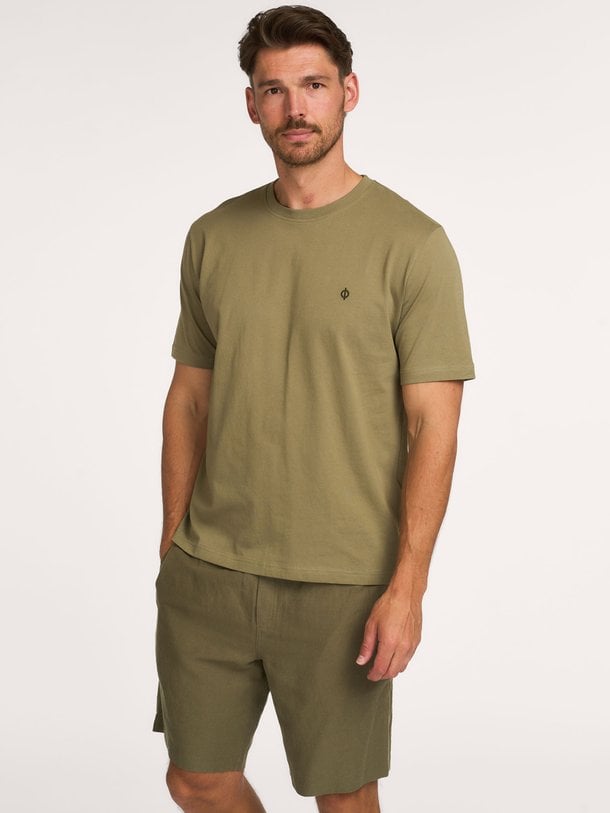 Samsoe Samsoe Saotto T-Shirt 11415 Ontdek de SAOTTO T-SHIRT 11415 van Samsoe Samsoe bij Orangebag. Op werkdagen voor 21:45 besteld, morgen in huis.