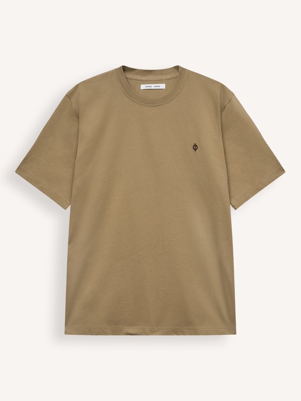 Ontdek de SAOTTO T-SHIRT 11415 van Samsoe Samsoe bij Orangebag. Op werkdagen voor 21:45 besteld, morgen in huis.