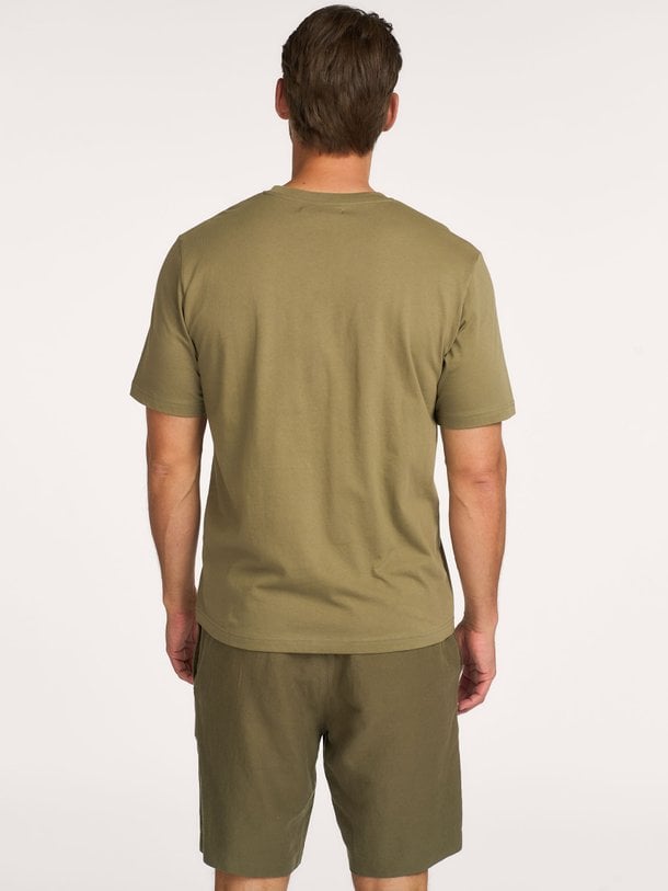 Samsoe Samsoe Saotto T-Shirt 11415 Ontdek de SAOTTO T-SHIRT 11415 van Samsoe Samsoe bij Orangebag. Op werkdagen voor 21:45 besteld, morgen in huis.