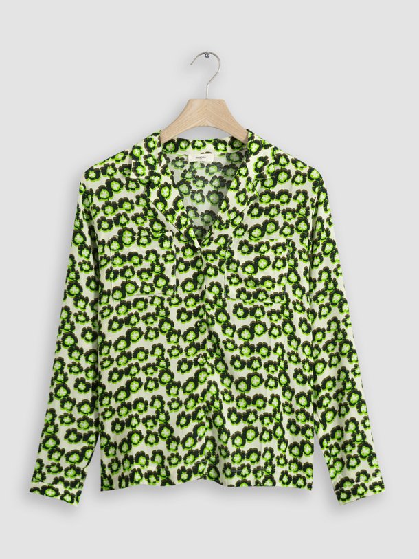 Ontdek de Lanna viscose blouse met print van Suncoo in de kleur groen bij Orangebag. Op werkdagen voor 21:45 besteld, morgen in huis.