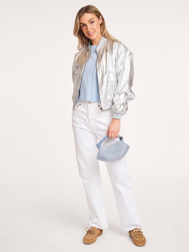 Ontdek de Geweven metallic bomberjack van Summum in de kleur zilverkleur bij Orangebag. Op werkdagen voor 21:45 besteld, morgen in huis.