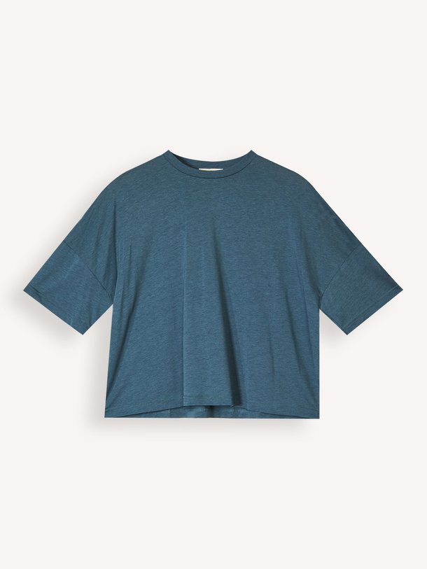 Ontdek de Dorel katoenmix T-shirt van Sessun in de kleur Petrol bij Orangebag. Op werkdagen voor 21:45 besteld, morgen in huis.