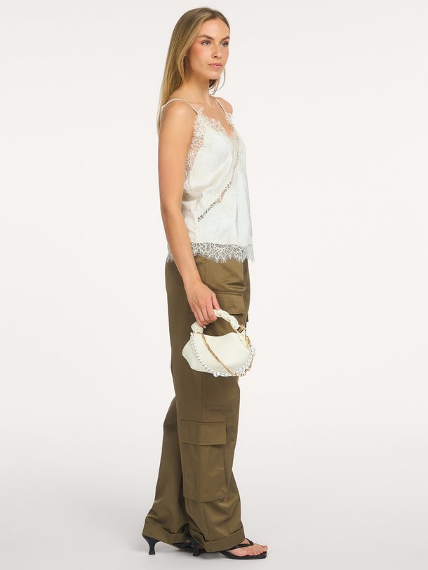Co'Couture Iduncc Lace Top Ontdek de IdunCC Lace Top van Co'Couture bij Orangebag. Op werkdagen voor 21:45 besteld, morgen in huis.