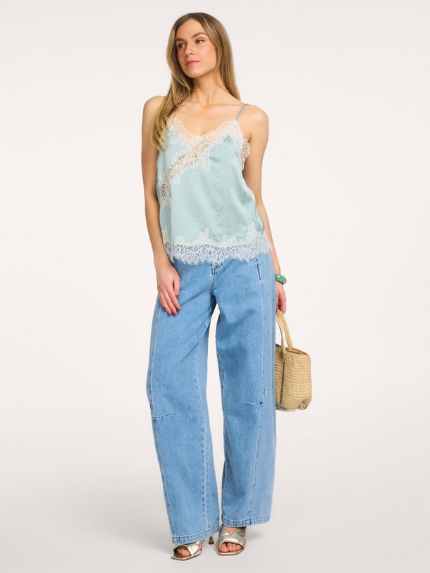 Ontdek de Idun viscosemix top van Co'Couture in de kleur Mintgroen bij Orangebag. Op werkdagen voor 21:45 besteld, morgen in huis.